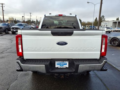 Used 2025 Ford F250 XLT w/ FX4 Off-Road Package image 7