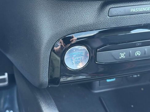 Certified 2023 Ford Escape ST-Line w/ Tech Pack #1 AWD/4WD image 19