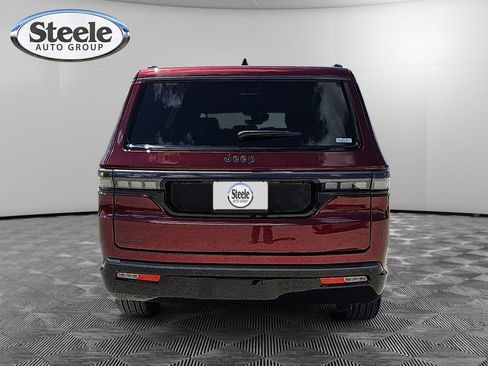 New 2026 Jeep Grand Wagoneer Limited AWD/4WD image 4