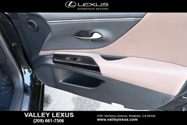 Used 2025 Lexus ES 350 w/ Premium Package FWD image 21