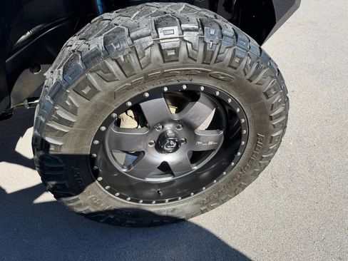 Used 2014 Jeep Wrangler Unlimited Sahara w/ Dual Top Group image 17