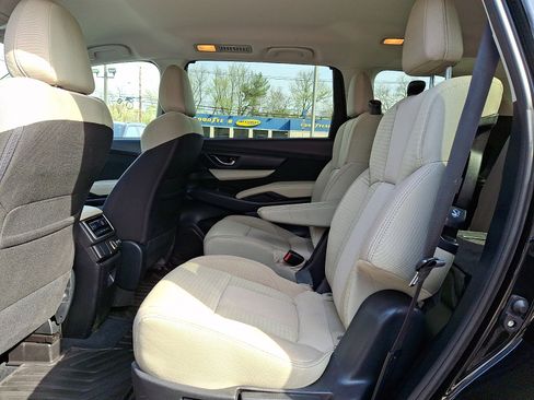 Used 2021 Subaru Ascent Premium w/ Convenience Package image 10