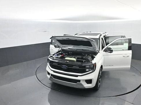 New 2026 Ford Expedition Platinum w/ Platinum Ultimate Package AWD/4WD image 42