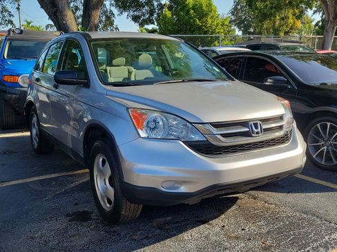 Used 2010 Honda CR-V LX image 3