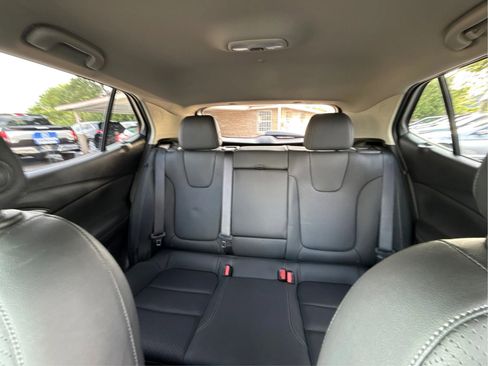 Used 2020 Buick Encore GX Essence w/ Advanced Technology Package AWD/4WD image 19