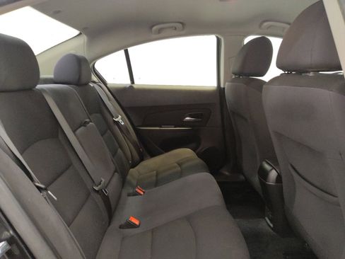 Used 2015 Chevrolet Cruze LT image 19