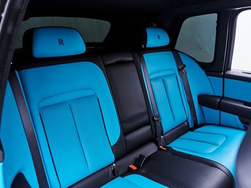 Used 2025 Rolls-Royce Cullinan AWD/4WD image 56