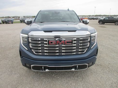 New 2026 GMC Sierra 1500 Denali image 12