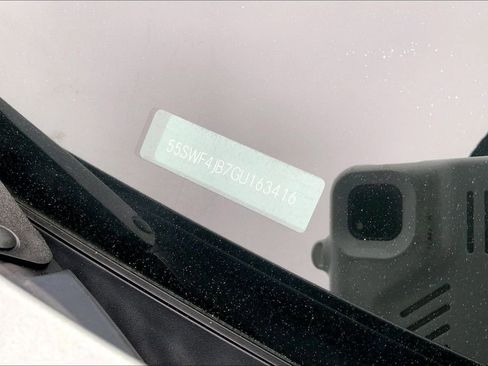 Used 2016 Mercedes-Benz C 300 Sedan image 34