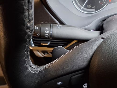 Certified 2023 Cadillac XT4 Luxury w/ Cold Weather Package image 8