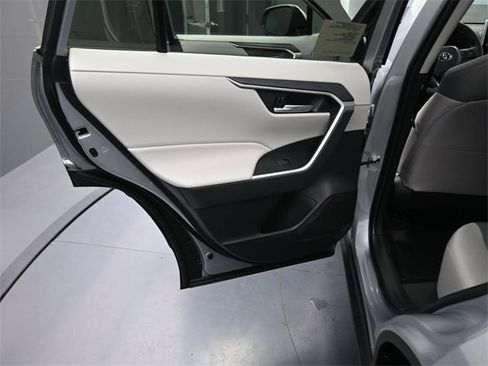 New 2025 Toyota RAV4 XLE image 15