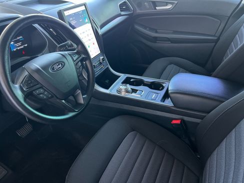 Used 2024 Ford Edge SE w/ Black Appearance Package AWD/4WD image 10