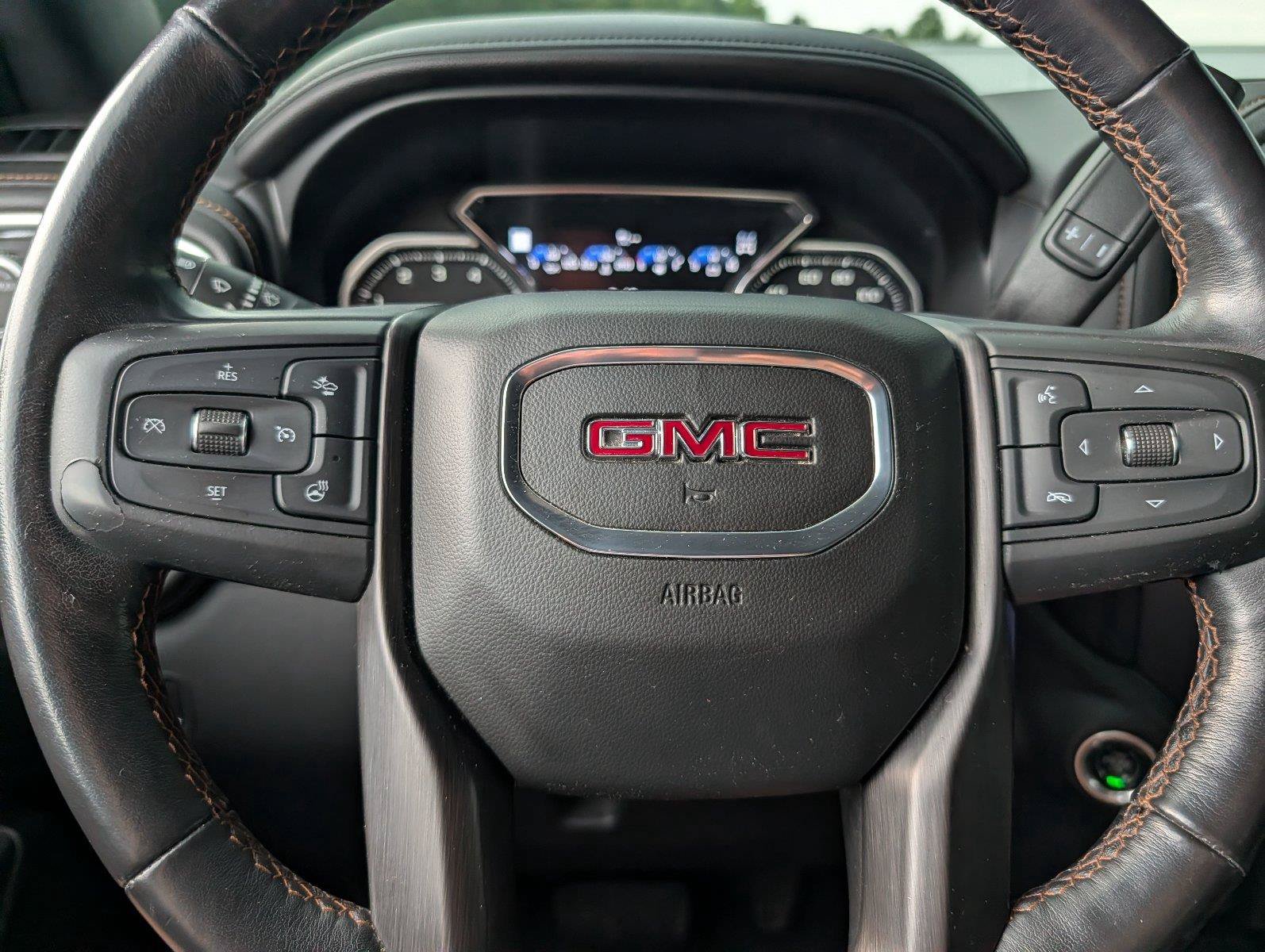 Used 2020 GMC Sierra 1500 AT4 w/ AT4 Premium Package AWD/4WD image 26