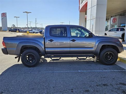 Used 2014 Toyota Tacoma PreRunner image 8