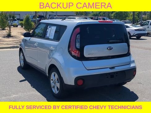Used 2018 Kia Soul w/ Convenience Package FWD image 9