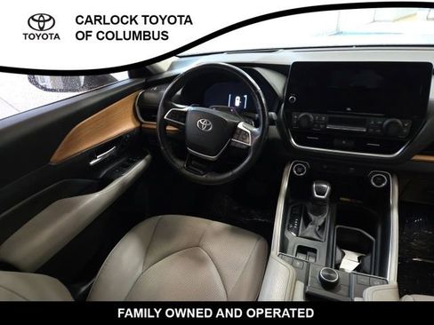 Used 2024 Toyota Grand Highlander AWD image 18