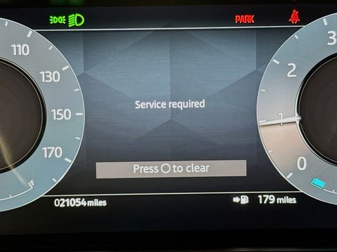 Used 2025 Land Rover Range Rover Velar S AWD/4WD image 15