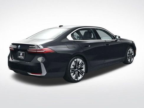 New 2026 BMW i5 eDrive40 RWD image 4