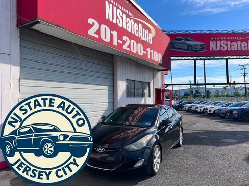 Used 2013 Hyundai Elantra Limited w/ Technology Pkg FWD image 1