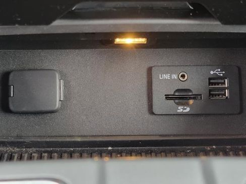 Used 2015 Ford F150 XLT w/ Equipment Group 302A Luxury image 31