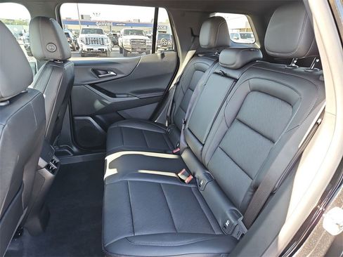 New 2026 Chevrolet Equinox LT w/ Convenience Package II image 16