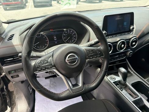 Used 2023 Nissan Sentra SR w/ Midnight Edition Package FWD image 11