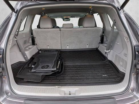Used 2018 Toyota Highlander XLE AWD/4WD image 7