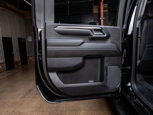 Used 2024 Chevrolet Silverado 2500 LTZ w/ LTZ Plus Package image 37