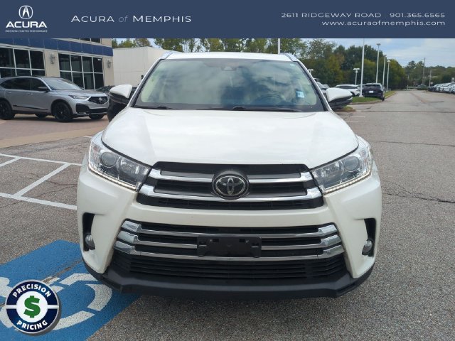 Used 2017 Toyota Highlander Limited FWD image 11