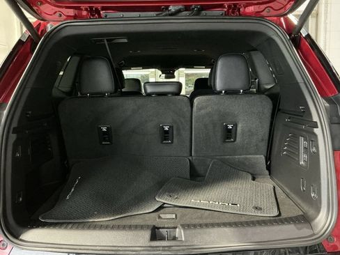Used 2025 GMC Acadia Denali w/ LPO, Floor Liner Package FWD image 26