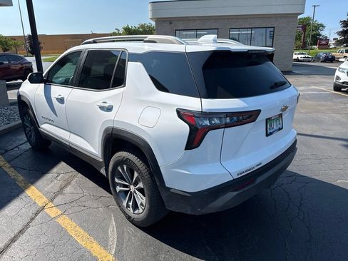 Used 2025 Chevrolet Equinox LT w/ Convenience Package II AWD/4WD image 3