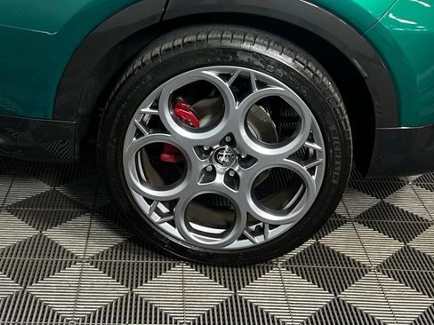 Used 2024 Alfa Romeo Tonale Veloce w/ Premium Interior Package image 14