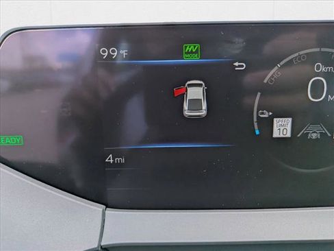 New 2026 Toyota Prius Plug-In Hybrid FWD image 10