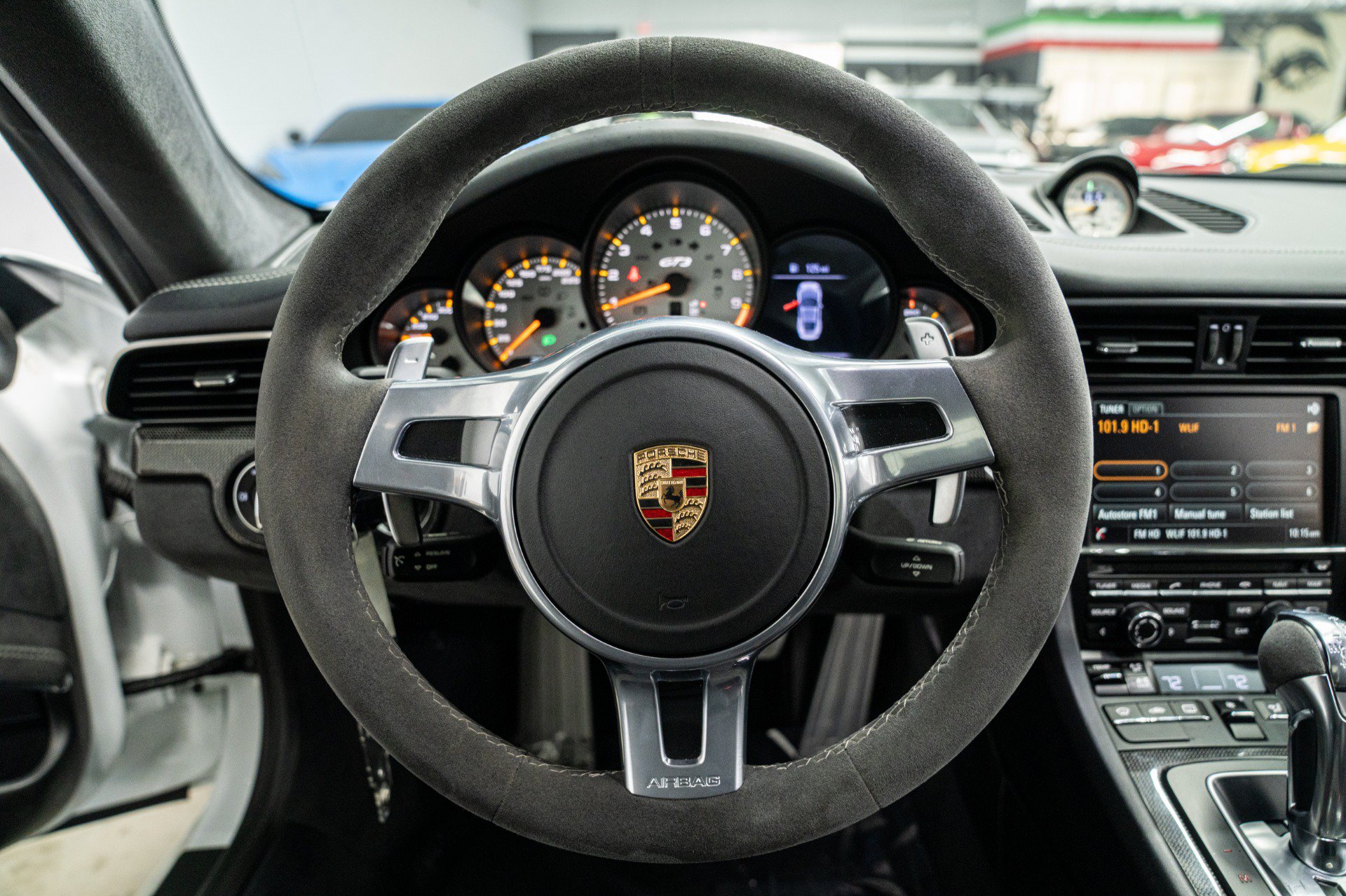 Used 2015 Porsche 911 GT3 RWD image 14
