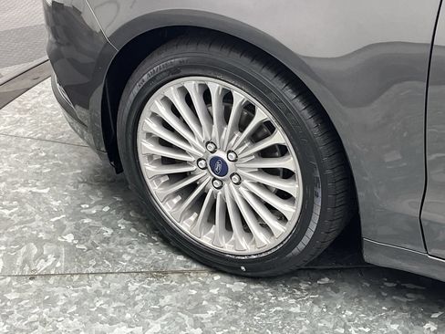 Used 2016 Ford Fusion Titanium FWD image 30
