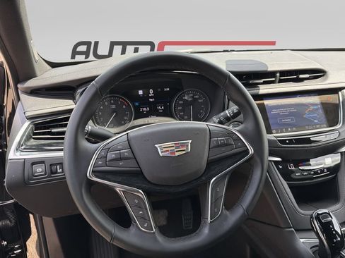 Used 2025 Cadillac XT5 Premium Luxury w/ Technology Package FWD image 12