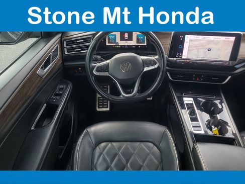 Used 2024 Volkswagen Atlas SEL Premium R-Line AWD/4WD image 18