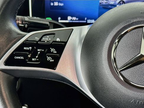 Used 2023 Mercedes-Benz C 300 Sedan image 11