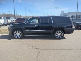 Used 2018 Cadillac Escalade ESV Luxury video 2