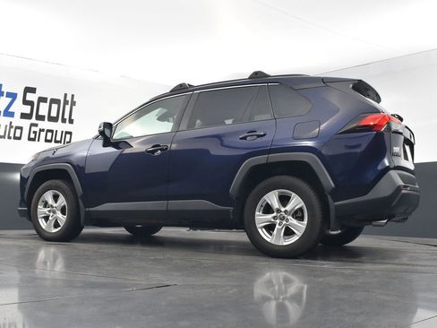 Used 2021 Toyota RAV4 XLE w/ Convenience Package image 19