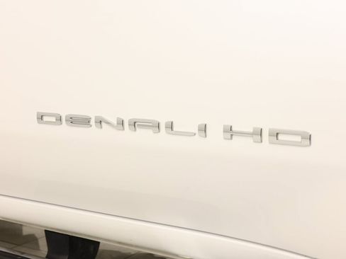 Used 2024 GMC Sierra 3500 Denali w/ Denali Reserve Package image 15