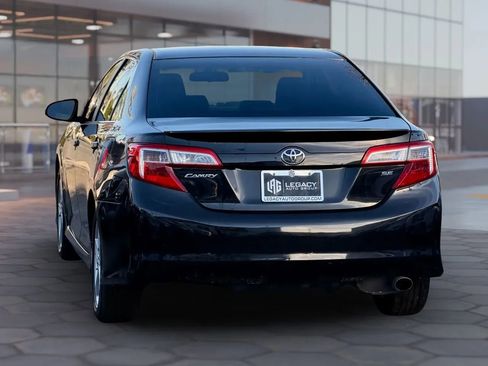 Used 2012 Toyota Camry SE image 4