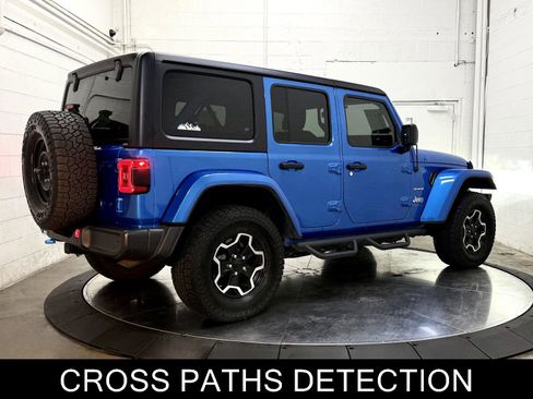 Used 2022 Jeep Wrangler Unlimited Sahara w/ Cold Weather Group AWD/4WD image 7