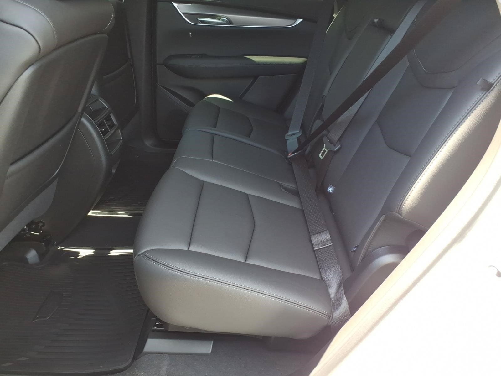 New 2026 Cadillac XT5 Luxury AWD/4WD image 11