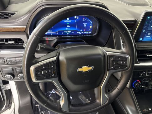 Used 2023 Chevrolet Suburban Premier image 20