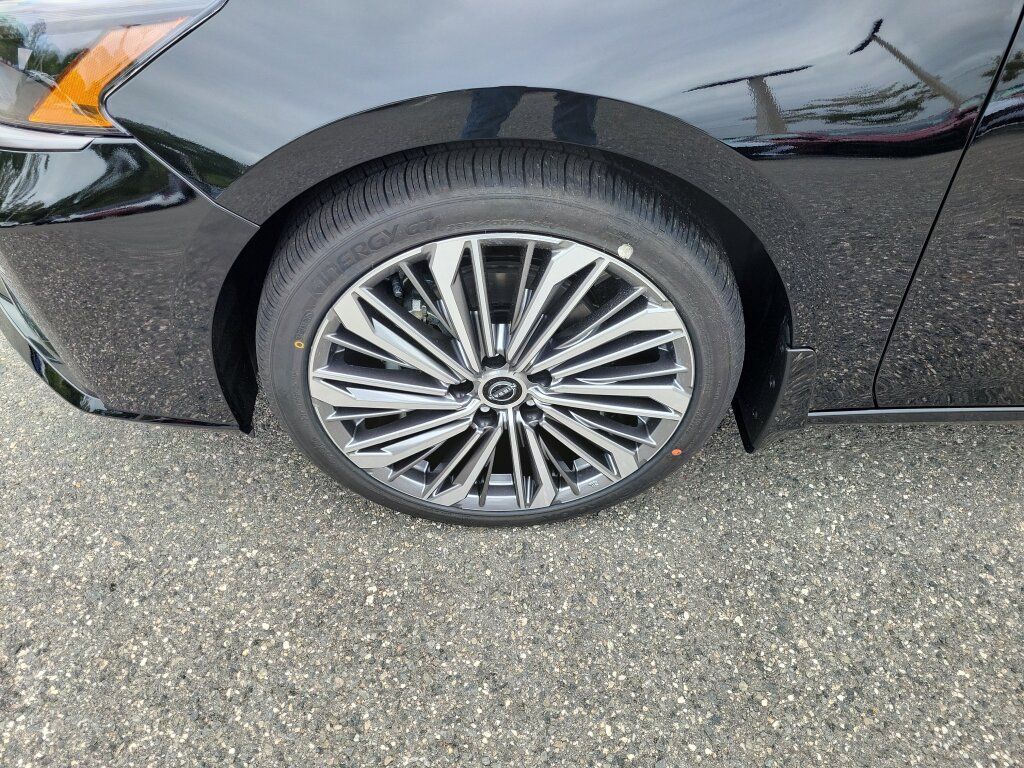 New 2026 Nissan Altima 2.5 SV FWD image 5