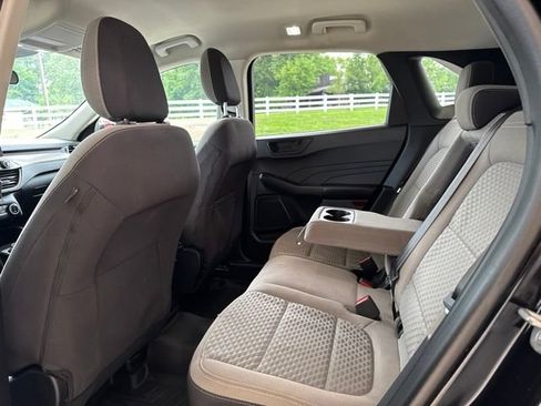 Used 2022 Ford Escape SE w/ SE Sport Appearance Package FWD image 26