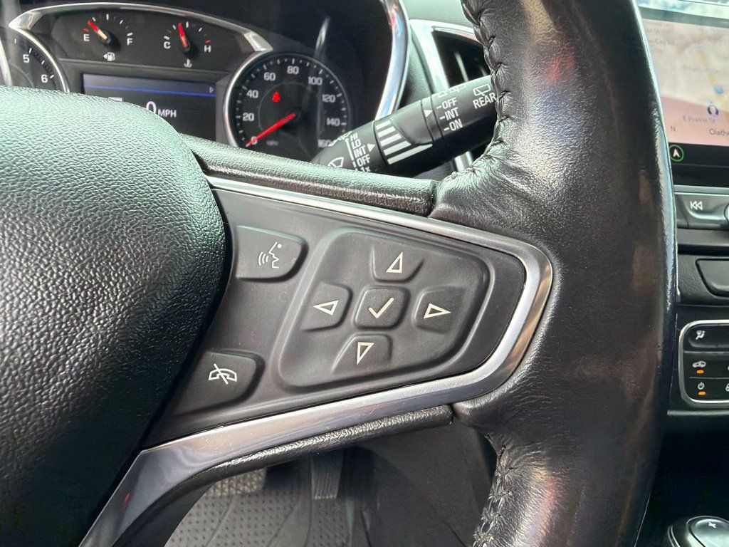 Used 2019 Chevrolet Equinox LT AWD/4WD image 25