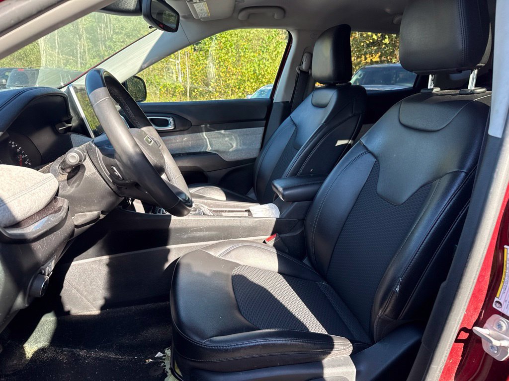 Used 2022 Jeep Compass Latitude AWD/4WD image 7