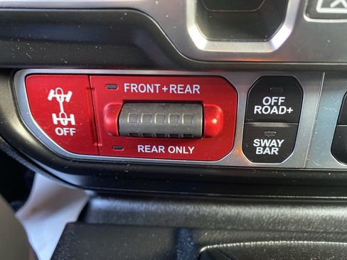 Used 2024 Jeep Wrangler Rubicon 392 image 39